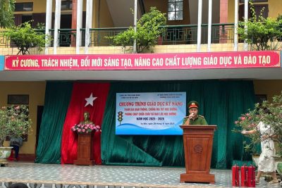 Kĩ năng sống: Tham gia giao thông, chống ma túy học đường, phòng cháy chữa cháy và bạo lực học đường